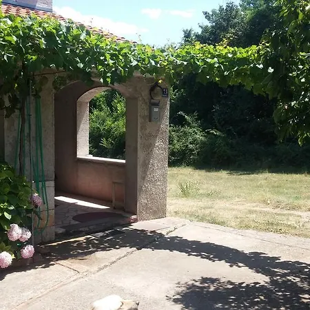 House Hébergement de vacances Turjaci